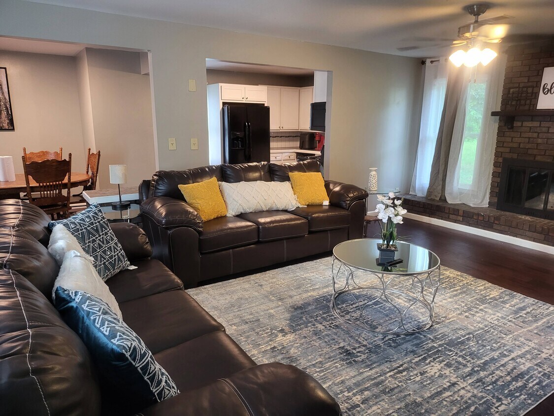 106 Sunnybrook Ct, Warner Robins, GA 31088 House Rental in Warner