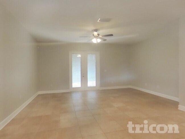 Building Photo - 4718 Garden Arbor Way