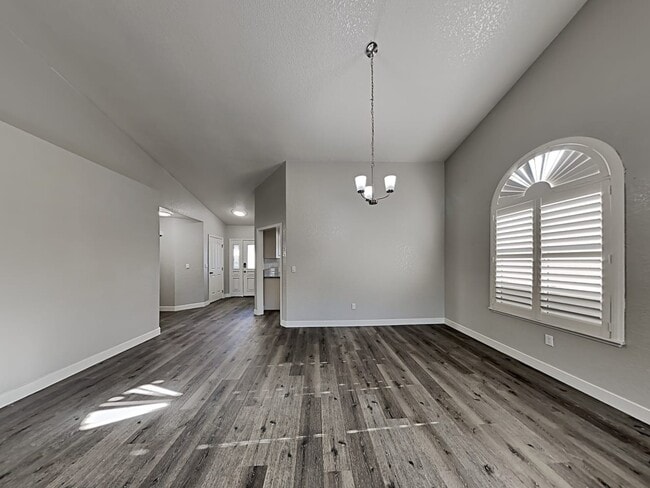 Foto del edificio - 8105 Eagle Peak Way