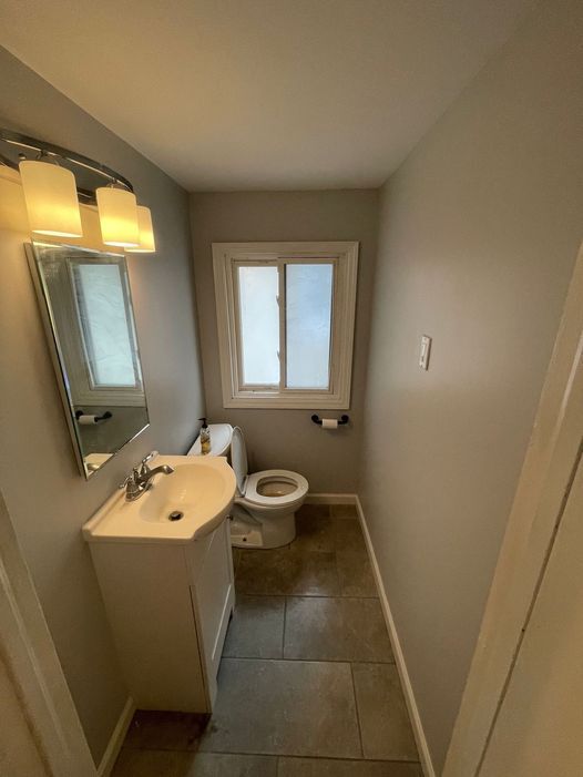 half bathroom - 420 E 8th St