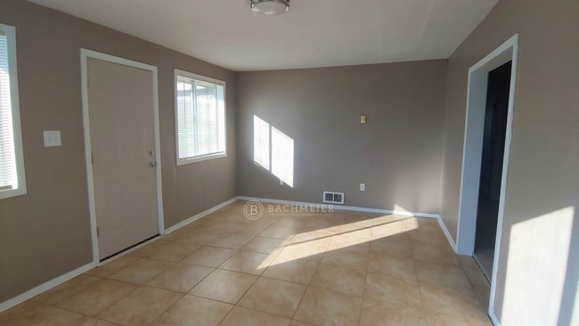 Foto del edificio - Enjoy living outside of town!