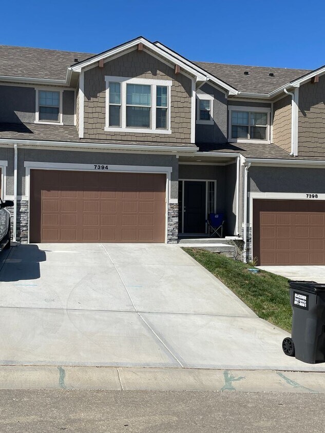 Foto principal - Luxurious Spacious 3 Bedroom, 2.5 Bath in ...