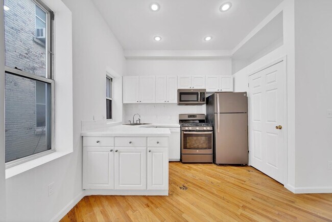Foto del edificio - 316 Hudson St