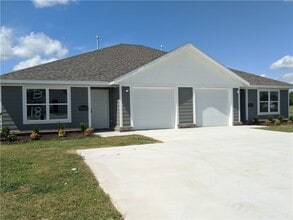 Building Photo - 605 W Loren Dr