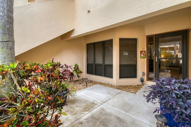 Foto del edificio - 115 Waterview Dr