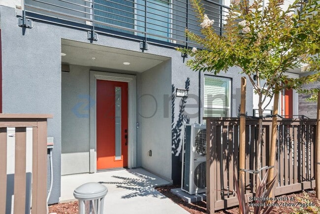 Building Photo - 587 Redberry Wy