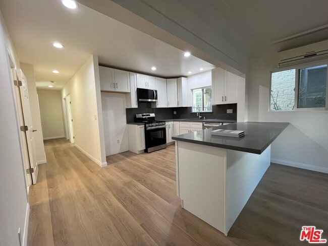 Foto del edificio - 1530 5th Ave