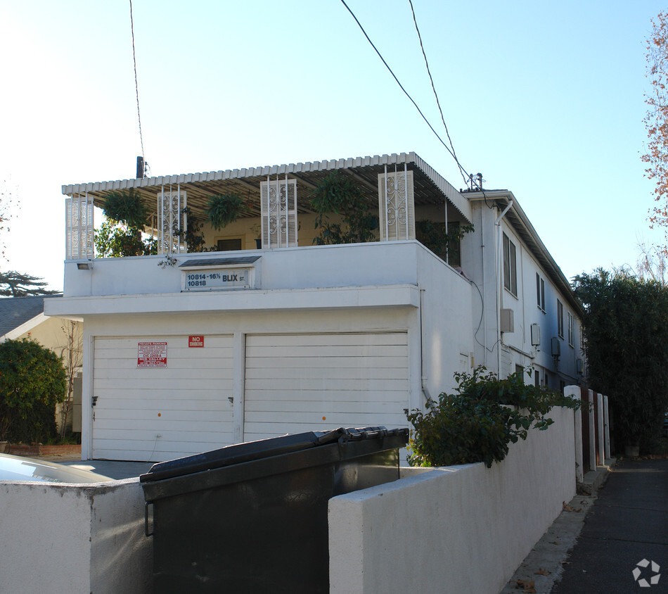 Foto del edificio - 10814-10818 Blix St