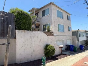 Building Photo - 1119 W Redwood St