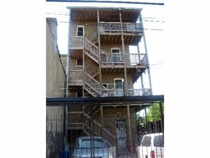 Building Photo - 2654 W Cermak Rd