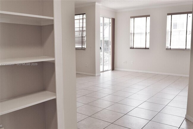 Building Photo - 3225 NE 184th St