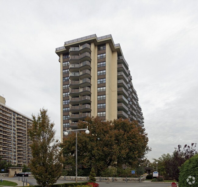 Foto del edificio - The Versailles