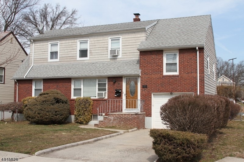 Primary Photo - 92 Emmet St