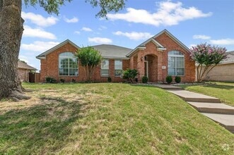 Building Photo - 807 Cheyenne Dr