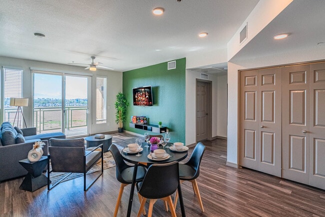 Foto del edificio - 9600 W Georgia Ave