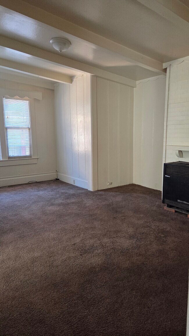 Living room - 2440 12th Ave