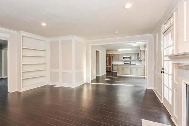 Foto del edificio - 1502 Oakmoor Pl