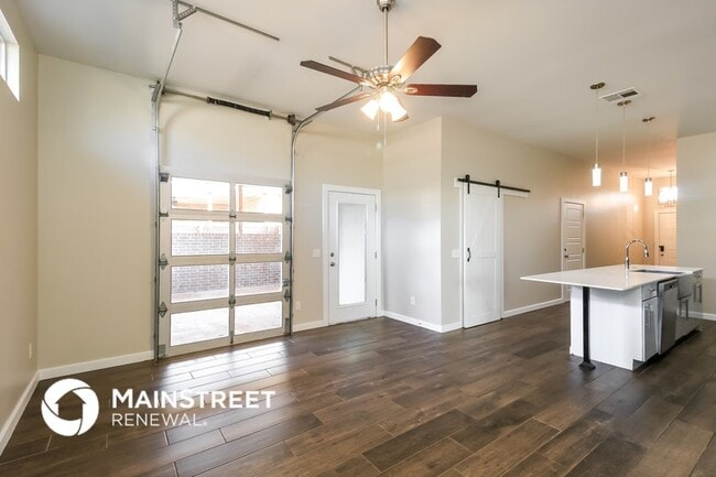 Building Photo - 11215 Paradise Out Ln