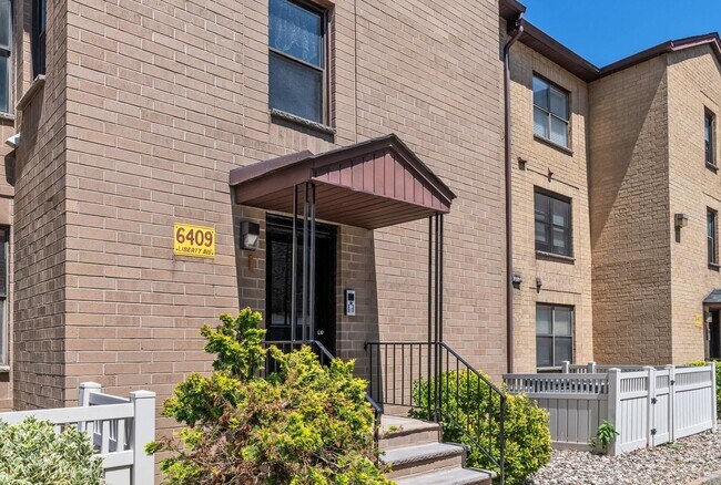 Building Photo - 6409 Liberty Ave