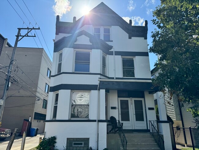 Building Photo - 2413 W Belden Ave