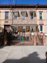 Building Photo - 424 Van Siclen Ave