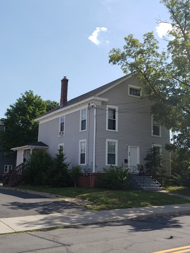 Front of property - 26 High St