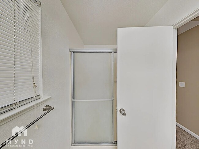 Building Photo - Charming 3BR House in Sacramento