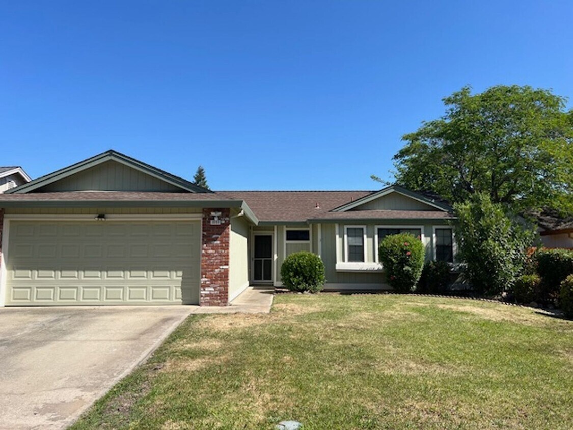 Primary Photo - BEAUTIFULLY REMODELED 3 BED HOME IN ANTELOPE!