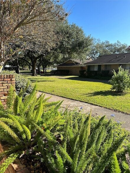 Photo - 16522 Diana Ln Apartment