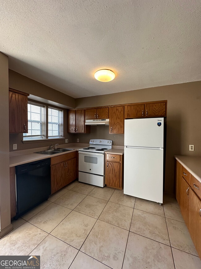 Building Photo - 126 Inlet Reach Cir