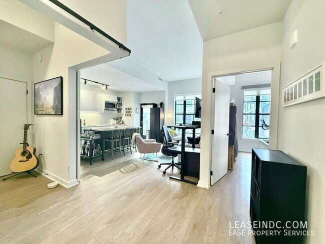 Building Photo - 1625 Eckington Pl NE