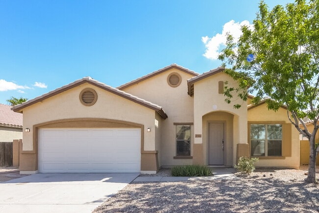 Building Photo - 4505 W Pleasant Ln