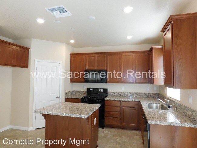 Building Photo - 310 Maidenbrook Ln