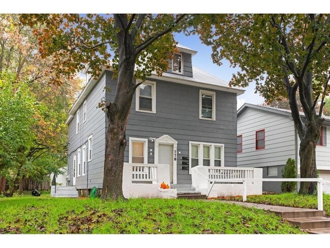 Building Photo - 778 Winslow Ave