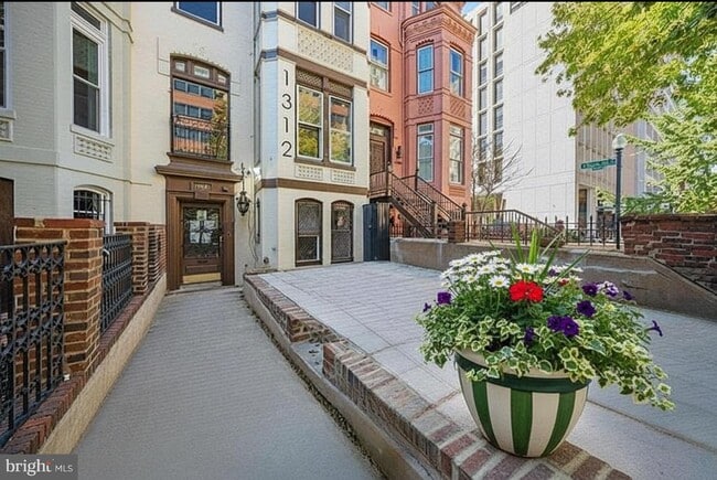 Foto del edificio - 1312 19th St NW