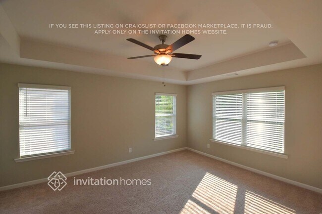 Building Photo - 112 Lantana Crossing