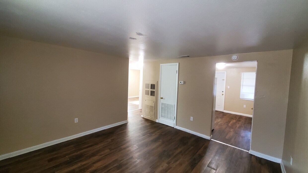 612 S Hendry Ave, Fort Meade, FL 33841 House Rental in Fort Meade, FL