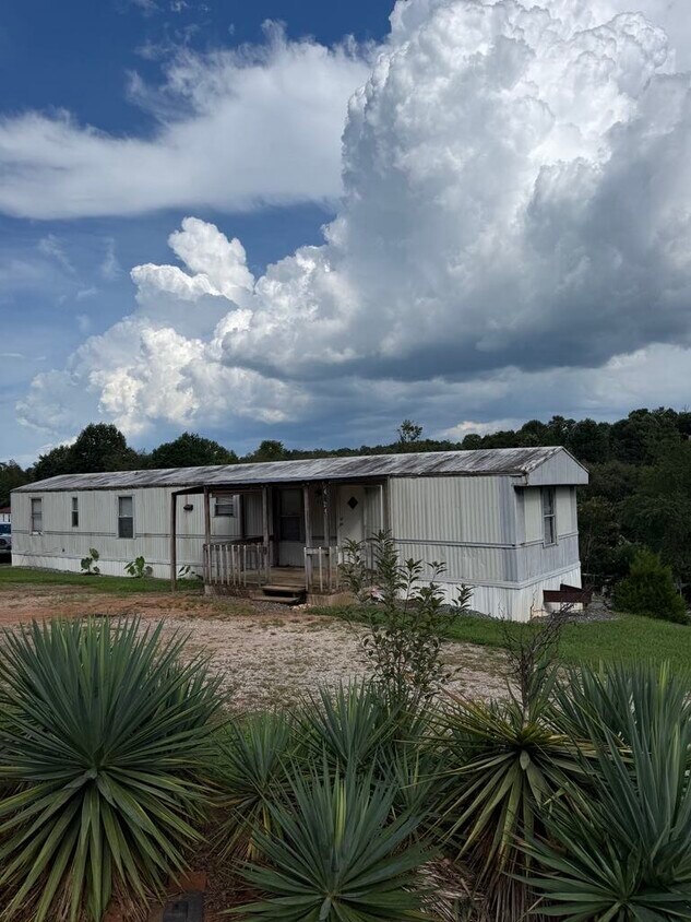 Foto del edificio - 4124 Smokey Creek Rd