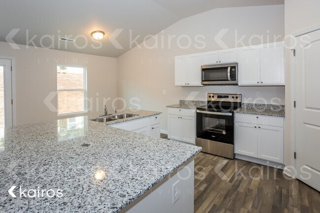 Foto del edificio - 1201 Silvertrace Dr.