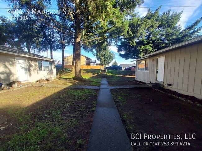 Building Photo - 6604 S Madison St