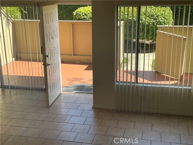 Foto del edificio - 1430 W Badillo St