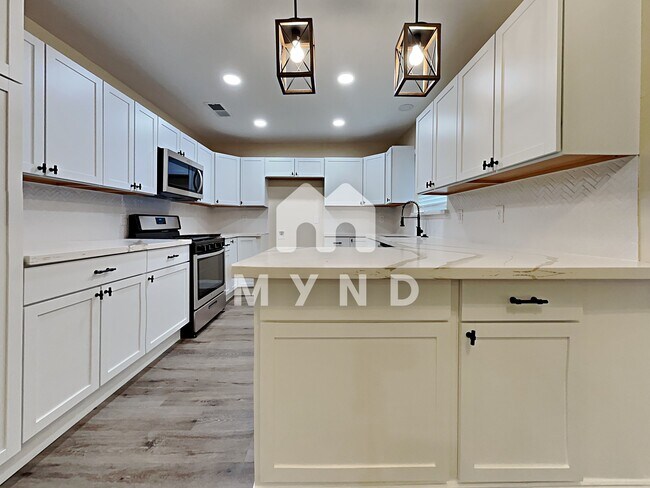 Foto del edificio - 2905 Shady Creek Dr