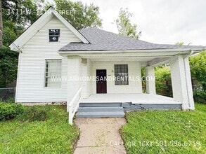 Building Photo - 1411 W 11th St