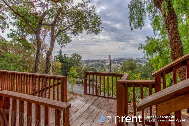 Building Photo - 210 Las Alturas Rd
