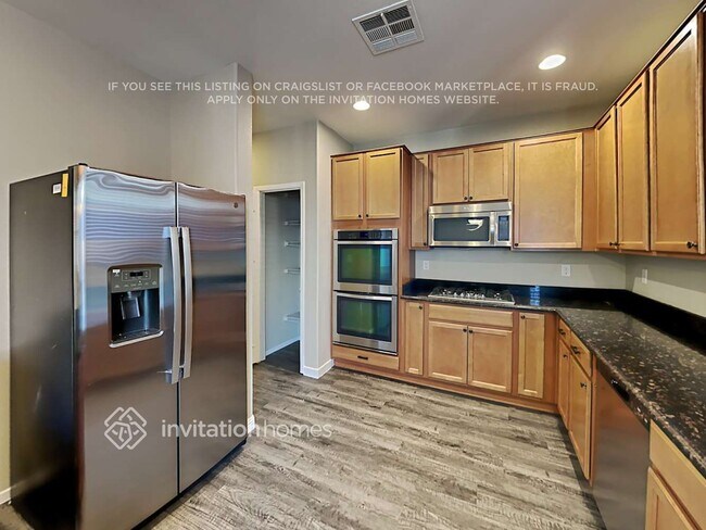 Foto del edificio - 7912 Point Oaks Ct