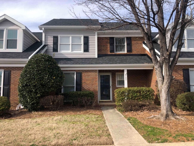 Building Photo - 9105 Kings Canyon Dr