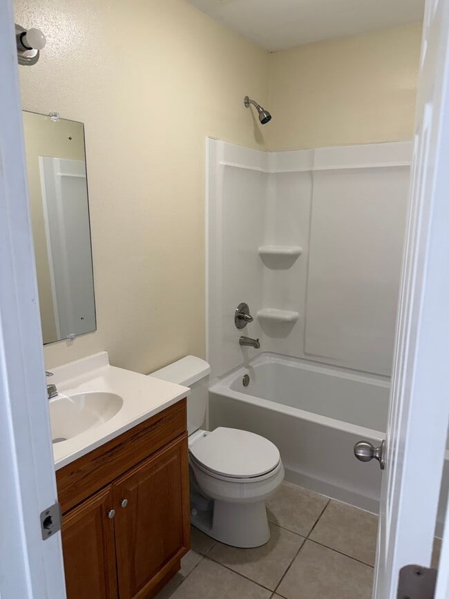 Foto del edificio - 304 W Chicago St