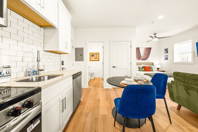 Building Photo - 4245 Troost Ave