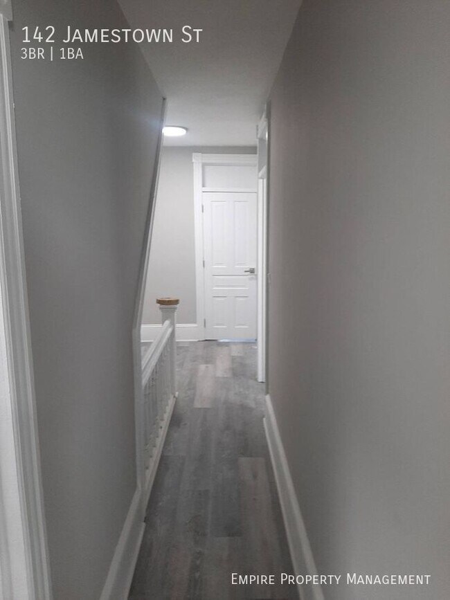Foto del edificio - Available Now- Single Family 3 bedroom 1 b...
