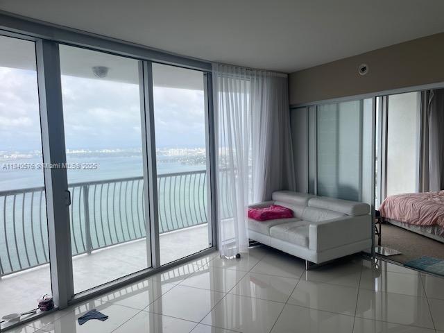 Foto del edificio - 1750 N Bayshore Dr